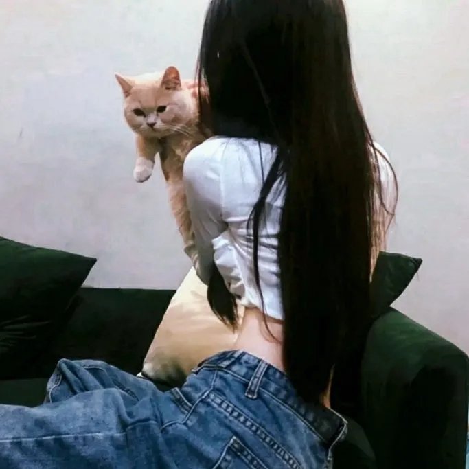 小小爱火花海报