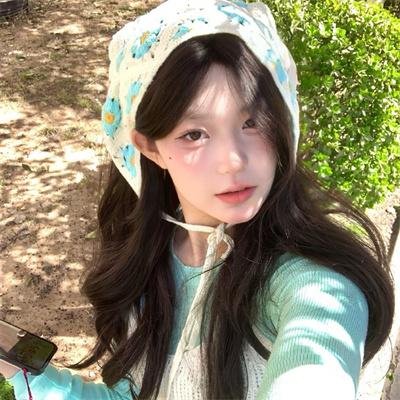 女士万岁海报
